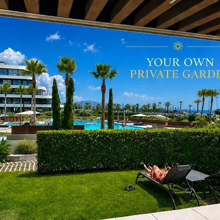 Lolabeachfront - Indoor Heated Pool & - Premium Gym - Private Garden - 5 Min Train To Airport *
