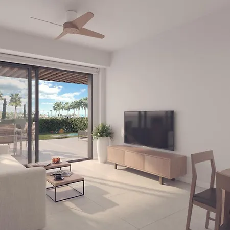 Appartement Lolabeachfront - Indoor Heated Pool & - Premium Gym - Private Garden - 5 Min Train To Airport Torremolinos
