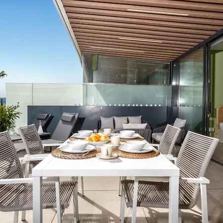 Appartement Lolabeachfront - Indoor Heated Pool & - Premium Gym - Private Garden - 5 Min Train To Airport Torremolinos