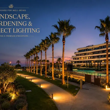 Lolabeachfront - Indoor Heated Pool & - Premium Gym - Private Garden - 5 Min Train To Airport *