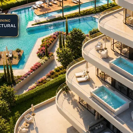 Lolabeachfront - Indoor Heated Pool & - Premium Gym - Private Garden - 5 Min Train To Airport *