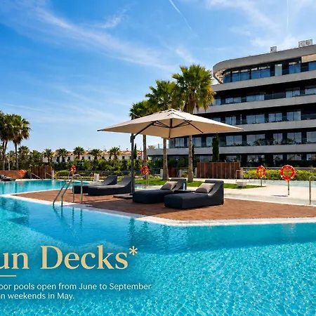 Appartement Lolabeachfront - Indoor Heated Pool & - Premium Gym - Private Garden - 5 Min Train To Airport *
